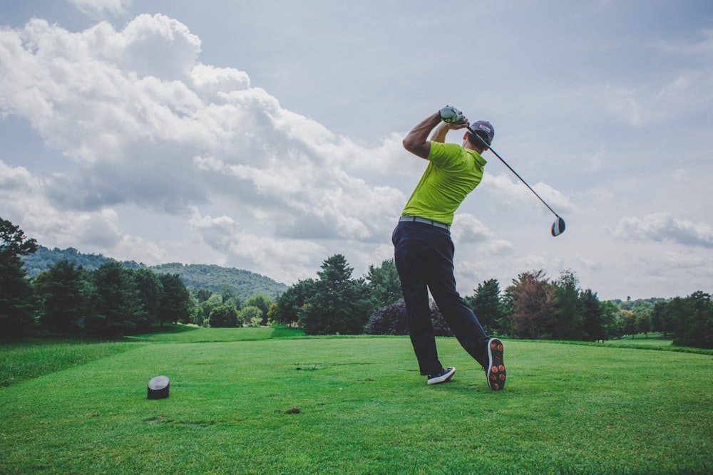 Golfer op de tee